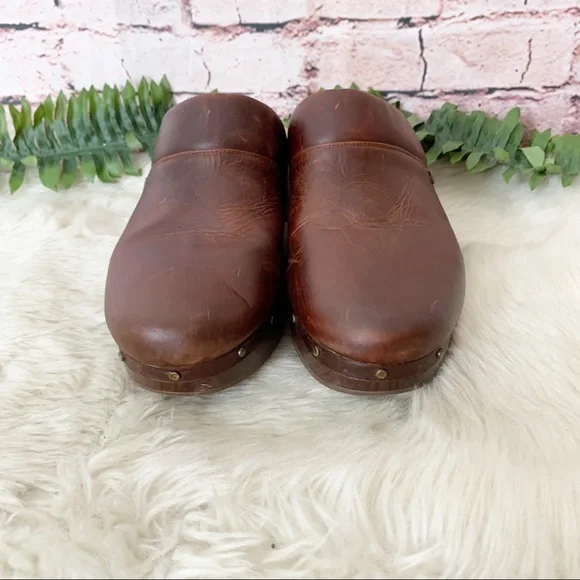Vionic Kacie Brown Leather Clog Size 8 Wide - Picture 2 of 11